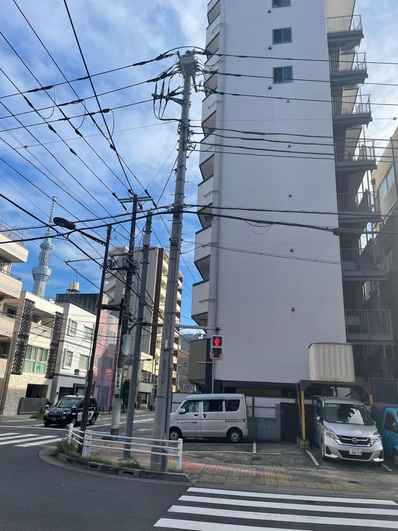Calum Asakusa Imado Tokyoカルム浅草今戸ツインルーム新築民泊東京浅草隅田川今戸神社近くスカイツリー見えるコンビニコインランドリー近くある浅草駅まで徒歩圏内アクセス便利成田空港羽田空港銀座渋谷東京駅直通 Extérieur photo